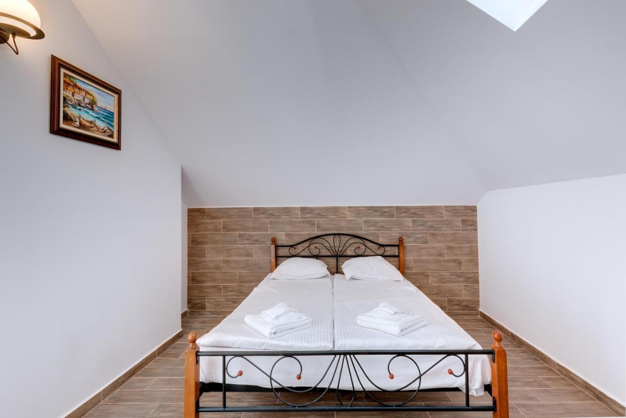 Panorama Blue Family Hotel And Free Parking Nesebar Exterior foto