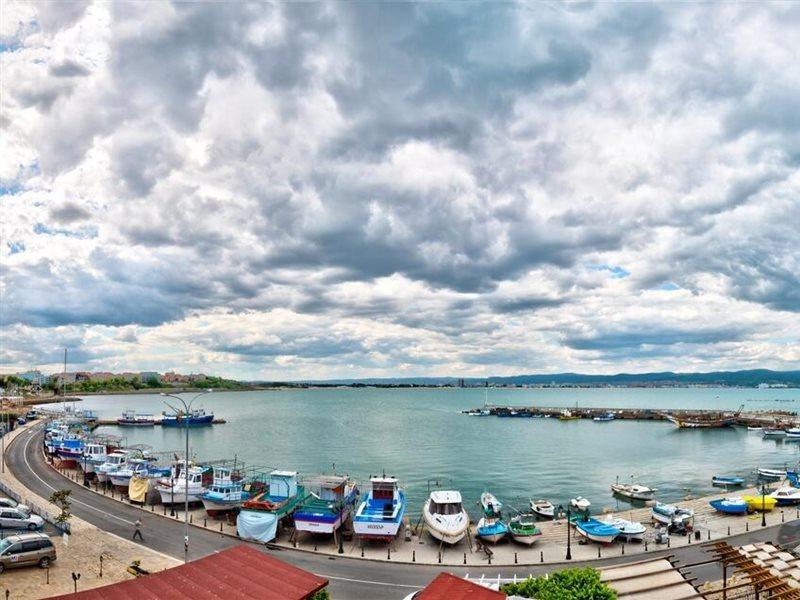 Panorama Blue Family Hotel And Free Parking Nesebar Exterior foto