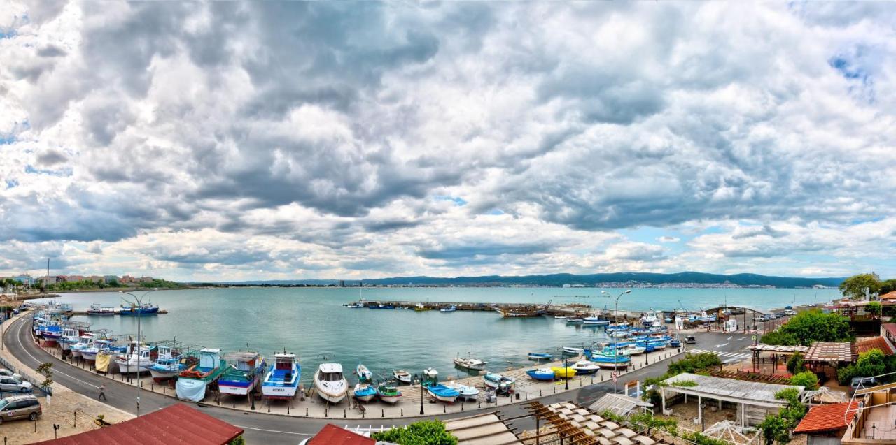 Panorama Blue Family Hotel And Free Parking Nesebar Exterior foto