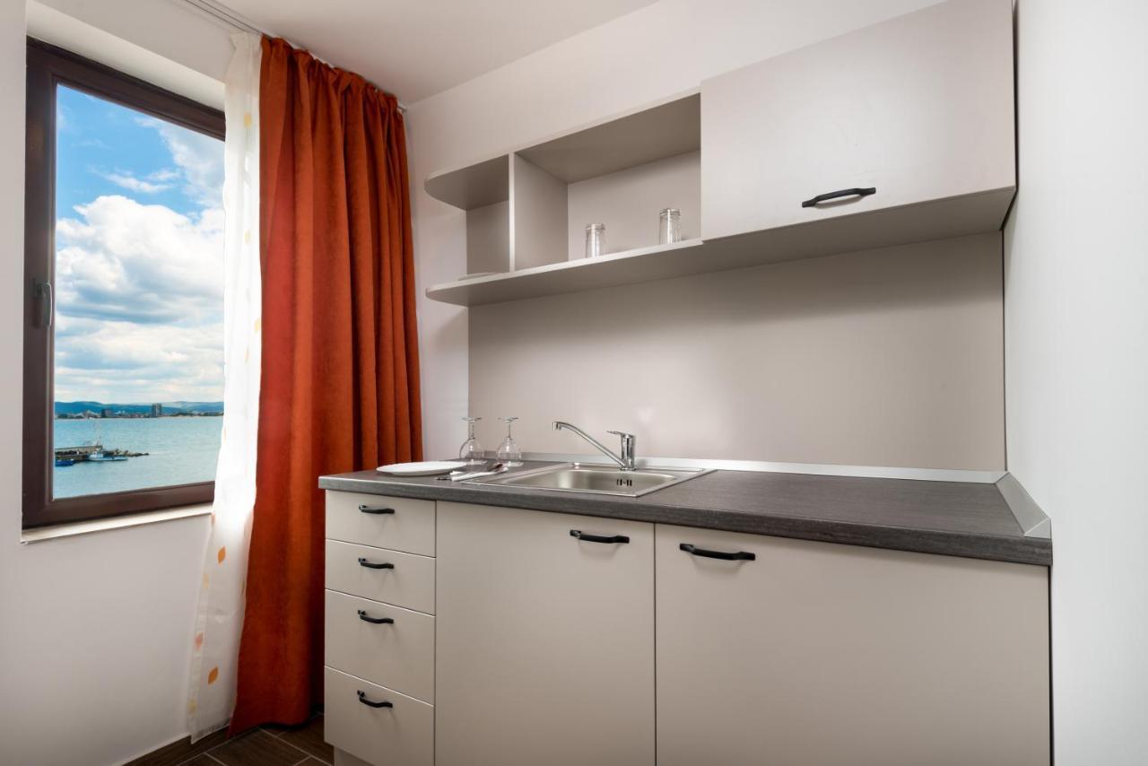 Panorama Blue Family Hotel And Free Parking Nesebar Exterior foto